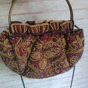 Bolsa bordada – seminova